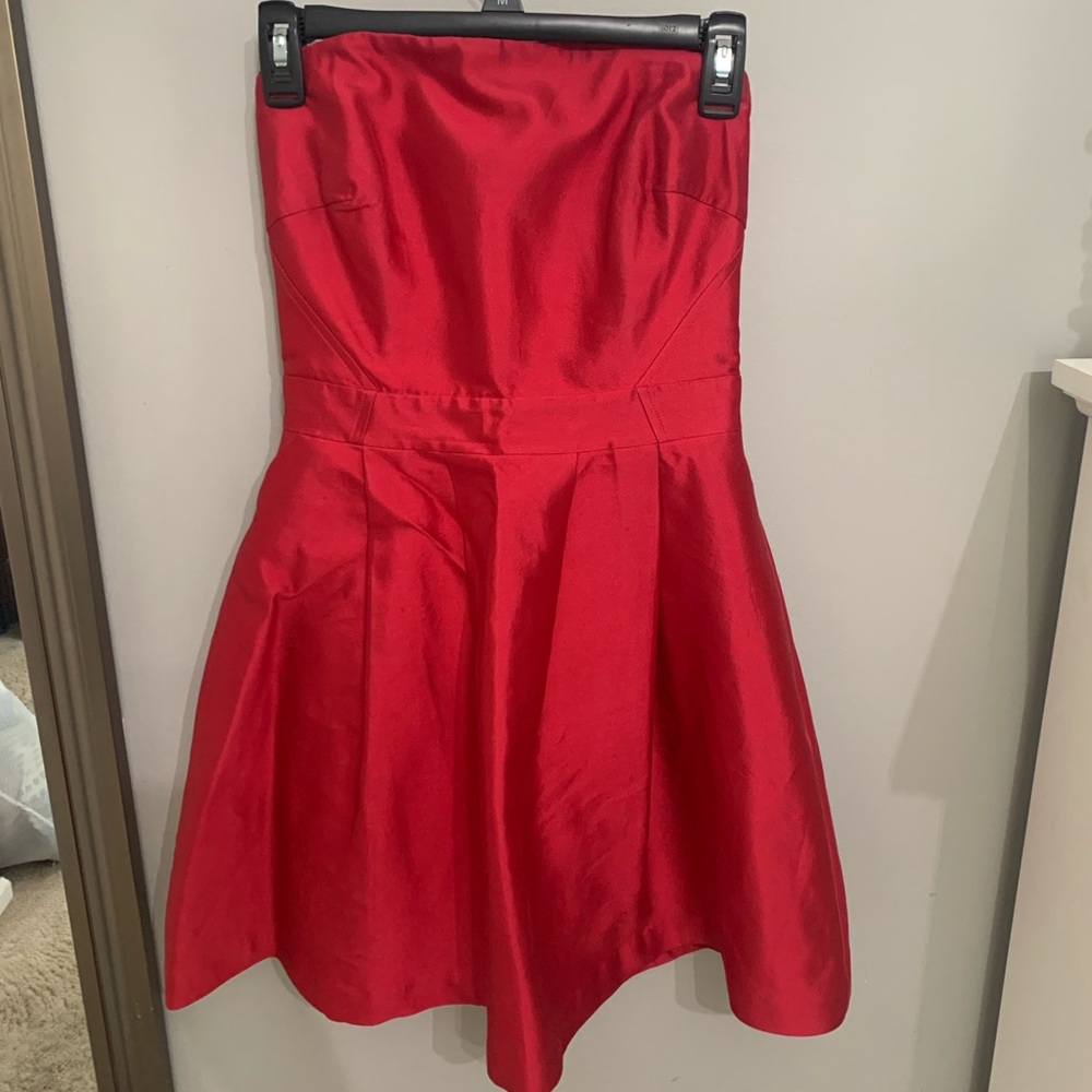 Vineyard Vines Red Satin Strapless Dress w/pockets